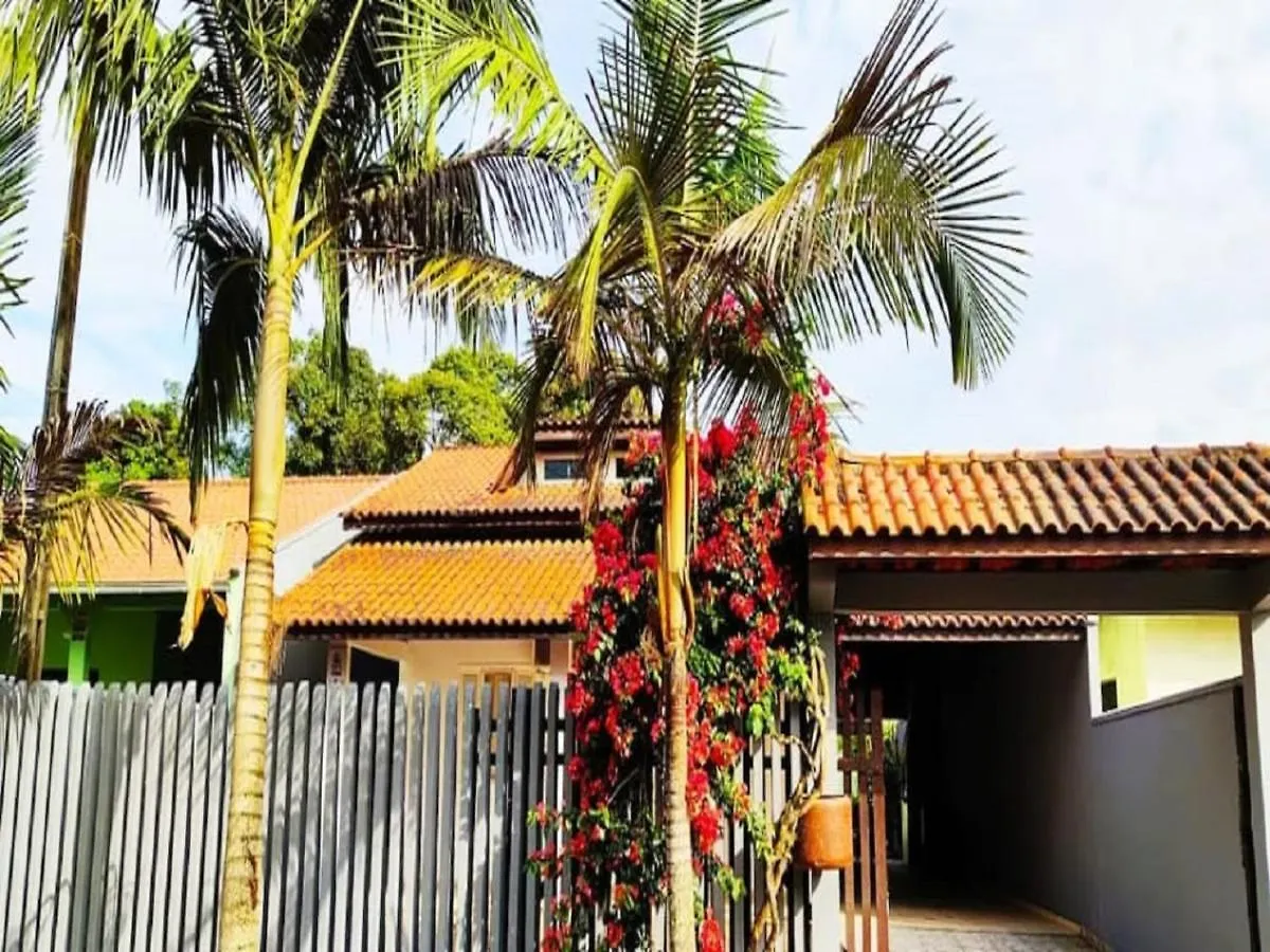Casa de Férias Linda casa c/Piscina, Ar e conforto próximo do Mar Itapoa