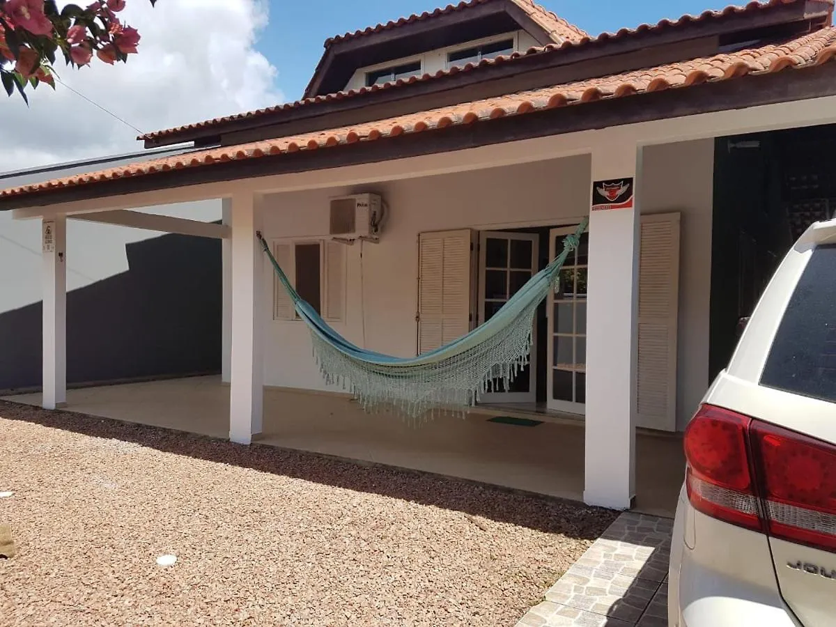 Linda casa c/Piscina, Ar e conforto próximo do Mar Itapoa  Casa de Férias Itapoa (Santa Catarina)